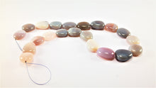 Load image into Gallery viewer, Chic Grey-Blue and Creme Agate Necklace