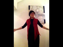 Load and play video in Gallery viewer, Pleated Multifunctional Vest with Armhole in different Color Combinations