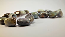 Load image into Gallery viewer, African Agate Necklace