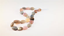 Load image into Gallery viewer, Tasteful Grey-Blue and Creme Agate Necklace