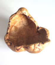 Load image into Gallery viewer, Swedish Burl Knot Bowl
