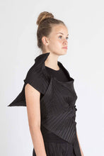 Load image into Gallery viewer, Zig Zag Pleated Multifunctional Scarf with Armholes to be used optional
