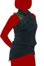 Load image into Gallery viewer, Pleated Multifunctional Vest with Armhole in different Color Combinations 
